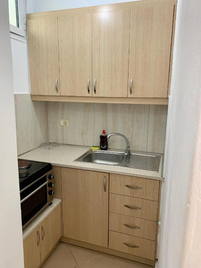 Vaso Apts Sarandë エクステリア 写真