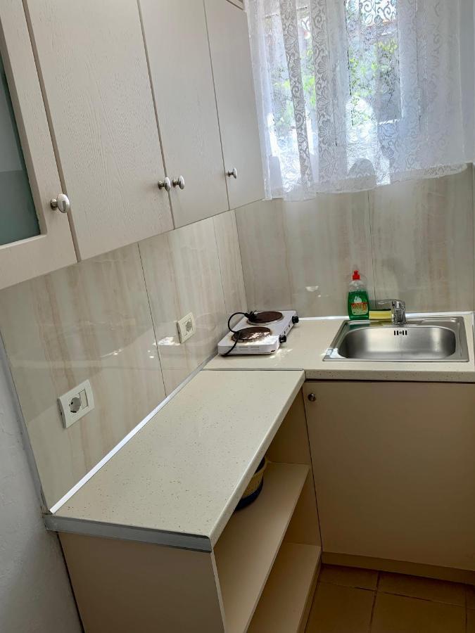 Vaso Apts Sarandë エクステリア 写真