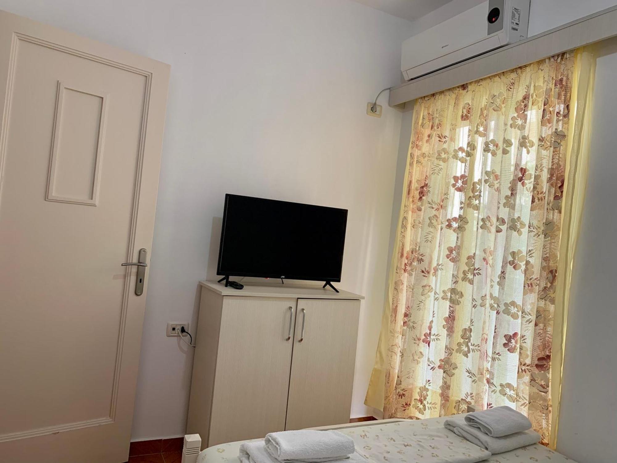 Vaso Apts Sarandë エクステリア 写真