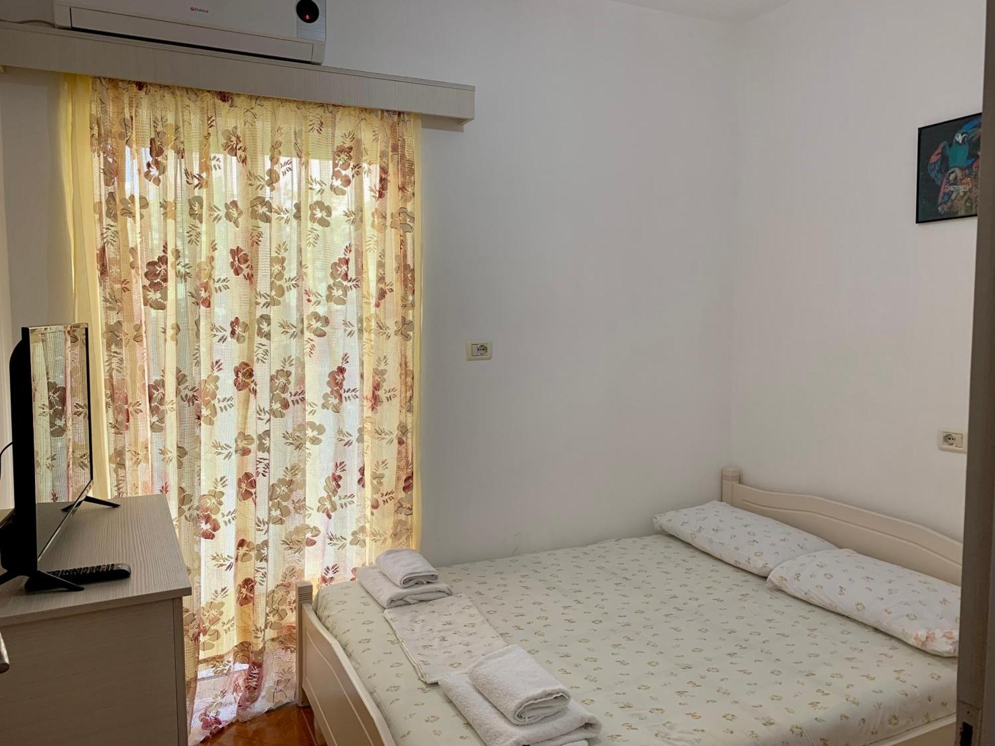 Vaso Apts Sarandë エクステリア 写真