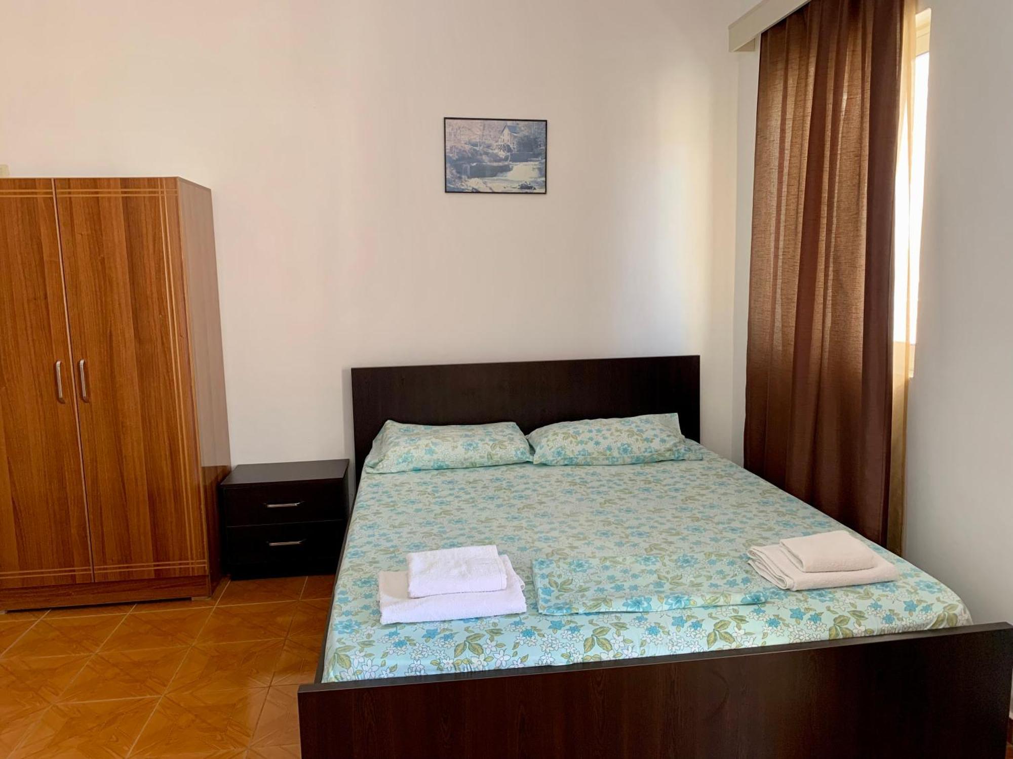 Vaso Apts Sarandë エクステリア 写真