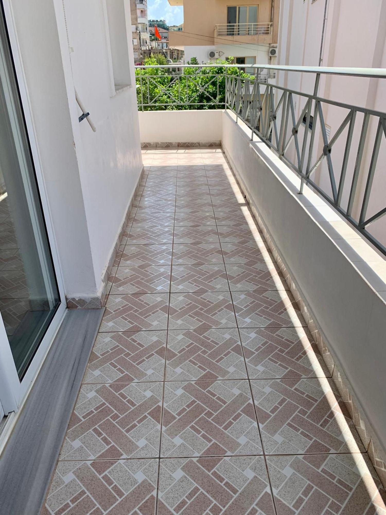 Vaso Apts Sarandë エクステリア 写真