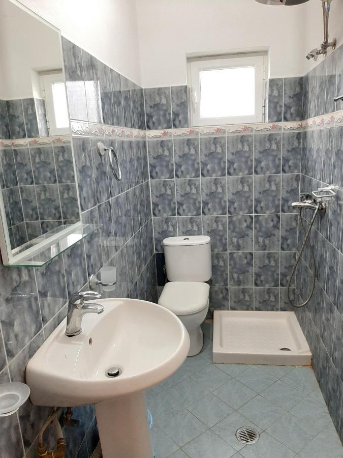 Vaso Apts Sarandë エクステリア 写真