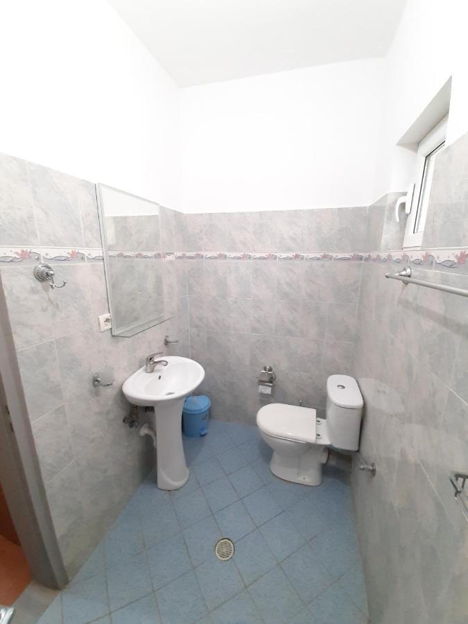 Vaso Apts Sarandë エクステリア 写真